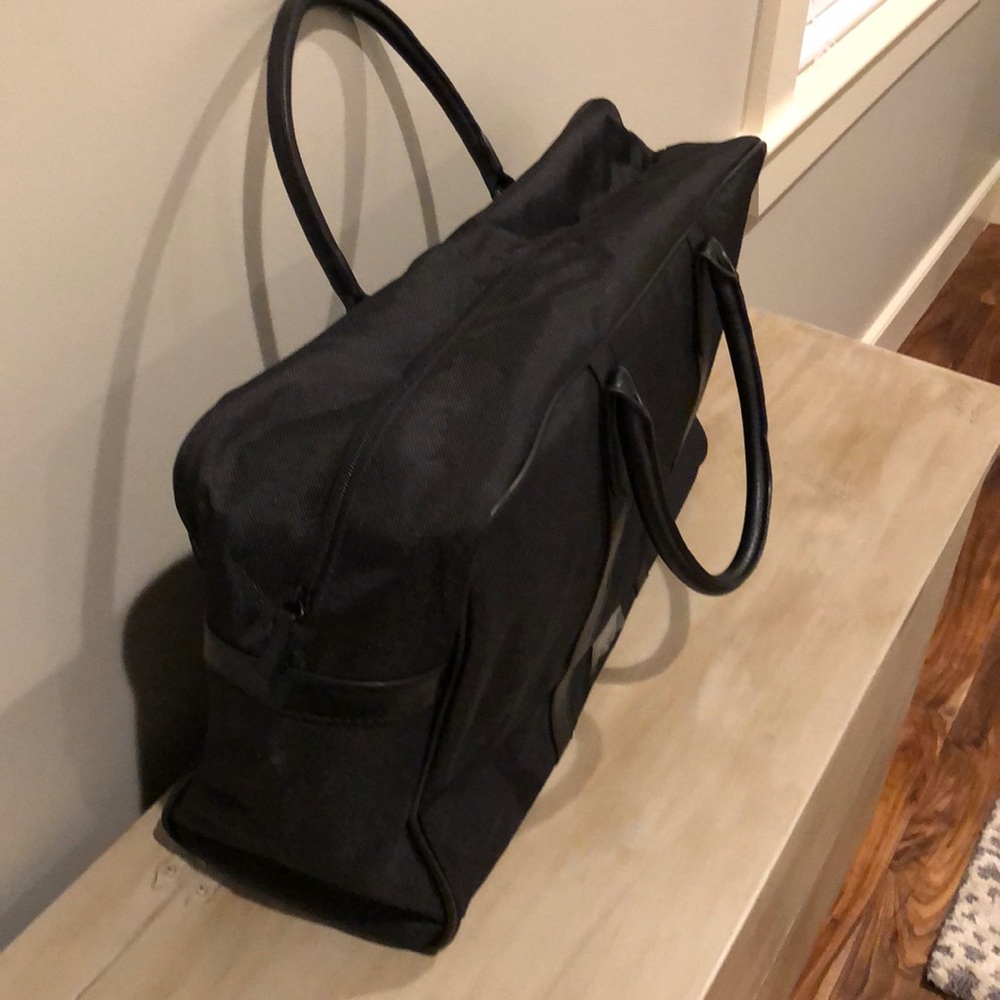 Brand new Boss Hugo Boss bag - Picture 3 of 3